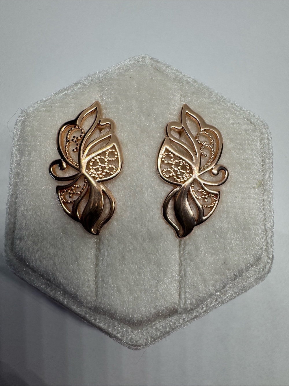 Vintage 14K 585 Rolled Gold Earrings | Not Solid Gold - Picture 7 of 13